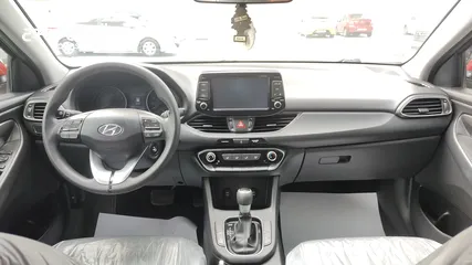  11 Hyundai Elantra GT ( Hatchback ) 2.0L GDI 2019