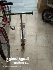  3 دراجه هوائيه عدد1 بحاله ممتازه و سكووتر