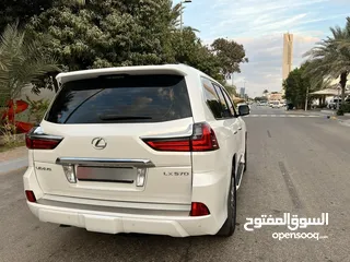  7 لكزز LX570  خليجي موديل 2017 ، صبغة وكالة، وبحالة الوكالة، شرط الفحص بدون اي حوادث .