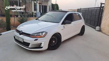  11 بسبب السفر المستعجل جولف 2015 جي تي اي  جدددديده بمعنى الكلمه فل فل اضافات بسعر ممتاز وتنازل مباشر