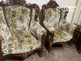  3 طقم كنب بحالة جيدة 50 دينار قابل للتفاوض