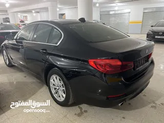  7 BMW 530e 2020