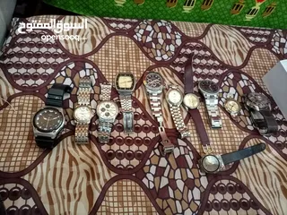  5 ساعات اصلي قديم للبيع وقابل للمفاوضه  النوع اصلي واغلبهم شغال