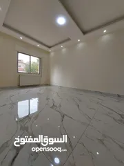  10 شقة طابق اول 4 نوم مجدده بلكامل خلف مطعم ورد بأقل سعر بلمنقطه