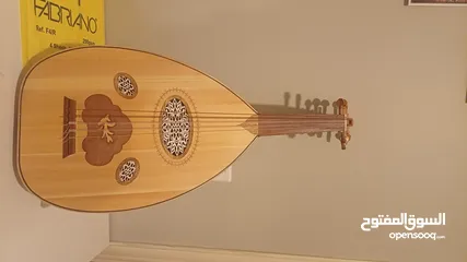 2 عود الغزالي مع شنته ب 30 دينار فقط