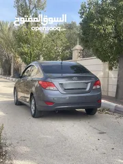  2 هونداي اكسنت بنزين 4غيار