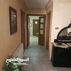  1 شقة فارغة للايجار في شارع المدينه 3 نوم 400