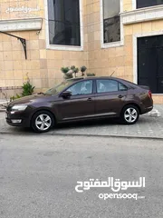  3 سكودا رابيد بنزين 1200