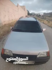  19 اوبل كدت ستيشن موديل 88 محرك 1600 انجكشن فحص قير عادي مرخصه ترخيص طويل