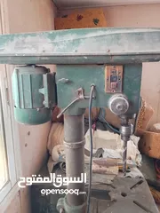  11 صاروخ ثابت ومقدح