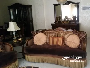  10 للبيع: طقم كنب صالون فاخر بمواصفات راقية وجودة عالية