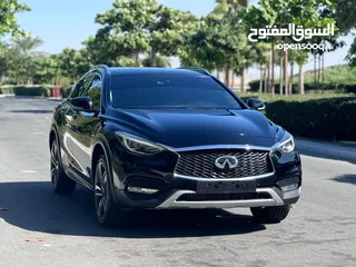  3 INFINITI Q30 SPORT AWD 2018