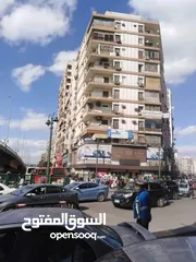  3 شقة للبيع في ميدان الجيزة وشارع مراد