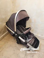  9 عربة أطفال ماركة Giggles بحالة ممتازة  مع إمكانية فصلها كما هو موضح بالصور