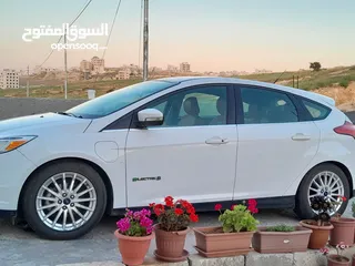  1 فورد فوكس 2017 كهرباء
