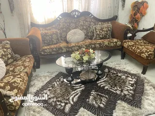  6 كنب مستعمل سبع مقاعد بحاله جيده