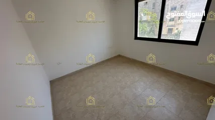  15 لم تسكن - ام أذينة - 3نوم 1ماستر - 200م - مطلة - قريبة من الخدمات - موقع مميز