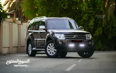  3 MITSUBISHI PAJERO 2011 BLACK EXCELLENT CONDITION