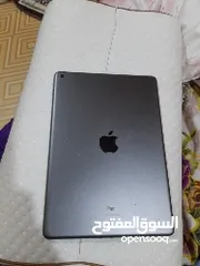  2 ايباد 9 كامل ملحقات نضافه فول بطاريه فول مابيه ولاشخط   بي مجال بسيط كلش مراسله واتساب فقط