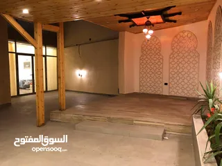  15 شقة فاخرة جدا ارضية في - دير غبار - بترس وحديقة و كراج و مدخل خاص و فرش فاخر (ID#: 6896)