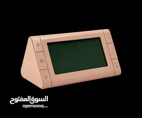  4 ساعة رقمية منضدية