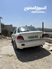  4 سيارة هونداي