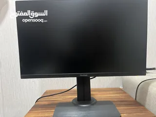  2 شاشه قيمنق تدعم 165hz و سرعه استجابه 1ms و تقدر تلف الشاشه و ترفعها و تنزلها ومستخدمه 6شهور