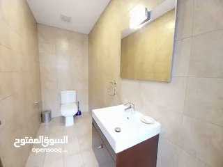  12 شقة غير مفروشة للإيجار 375م2 ( Property 19249 )-175072681