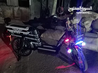  1 دراجة كهربائية بحالة الوكالة