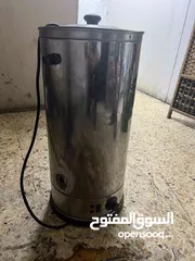  2 سخان ماء كهربائي (هيتر)وفرن عربي وماكنة طحن حمص