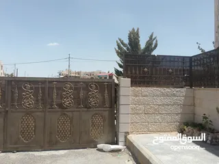  5 منزل طابقين مستقل, للبيع كاش  في  صالحية العابد - ماركا الجنوبية - ذات اطلاله جميلة و نسيم معتدل