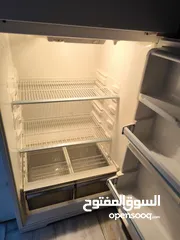  1 للبيع ثلاجه نضيفة صناعه أمريكية
