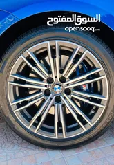  10 BMW 330e /// M Package