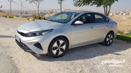  4 تأجير سيارات و جيبات 7 مقاعد سياحية لباب بيتك من