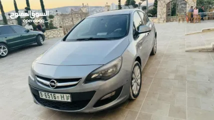  2 اوبل استرا 2012