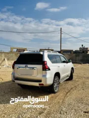  4 تويتا لاند كلوزر