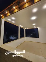 3 شقه طابقيه لها مدخلين معها غرفه علي السطح