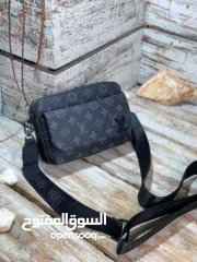  1 أضف لمسة من الفخامة لإطلالتك! نقدم لك مجموعة حصرية من الحقائب الأنيقة