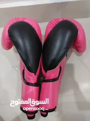  8 قفازات ملاكمه رياضيه للبيع boxing gloves ماركة 9ROUND اصلي sell