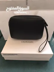  4 للبيع Calvin Klein كالفن كلاين