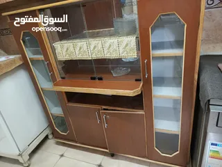  1 بوفة مطبخ مستعمل بحاله جيده جدا