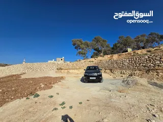  11 قطعة ارض للبيع قرب جامعة فيلادلفيا