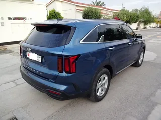  4 KIA SORENTO V4 4WD 7 SEATER SUV UNDER WARRANTY FOR SALE OR MONTHLY INSTALLMENT AVAILABLE