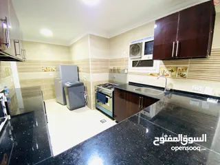  2 Code 720 h   شقة فندقية في المهندسين شارع المسجد الأقصى ، الدور الثاني، مساحة 210 متر