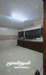  2 شقة فارغة - الرشيد - 3نوم - 220م - بلكونتين - تدفئة غاز