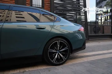  7 BMW 530 e 2023