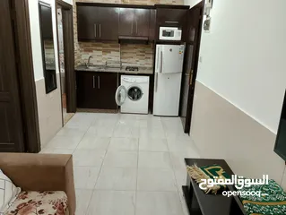  14 ستوديو مفروش