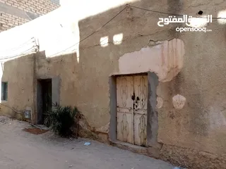  3 منزل عربي قديم مساحته حوالي 96 متر مربع  .  طرابلس  ،  قرجي قرب مدرسه التضامن الابتدائية الاعدادية ،