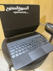  2 ماجيك كيبورد ابل 12،9 انش للبيع