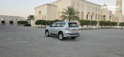  6 لكزس GX 460 خليجي بدون حوادث ولاصبغ سيرفس وكاله المالك الاول جديدة مفتاحين الوكاله